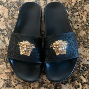 Versace BAROQUE MEDUSA SLIDES